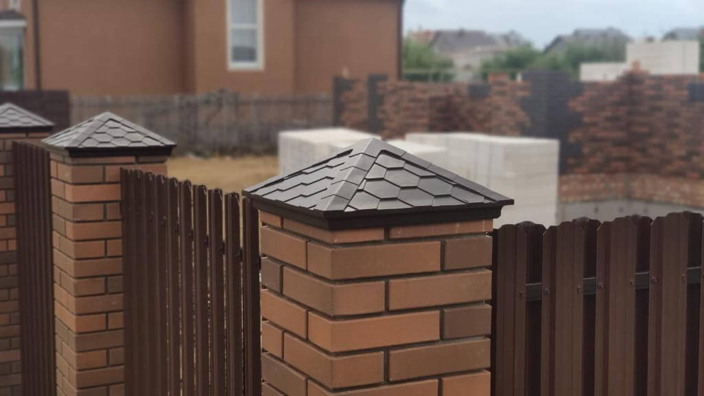 Колпак Zking Эверест Коричневый на столб 1.5х1.5 кирпича (390х390мм) в Челябинске фото